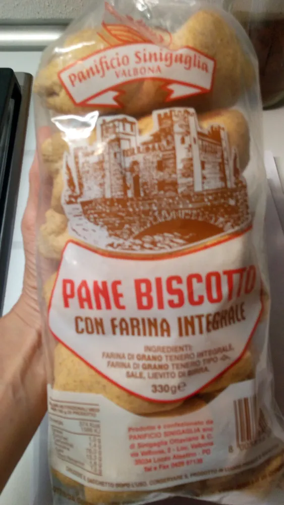 Pane biscotto con farina integrale