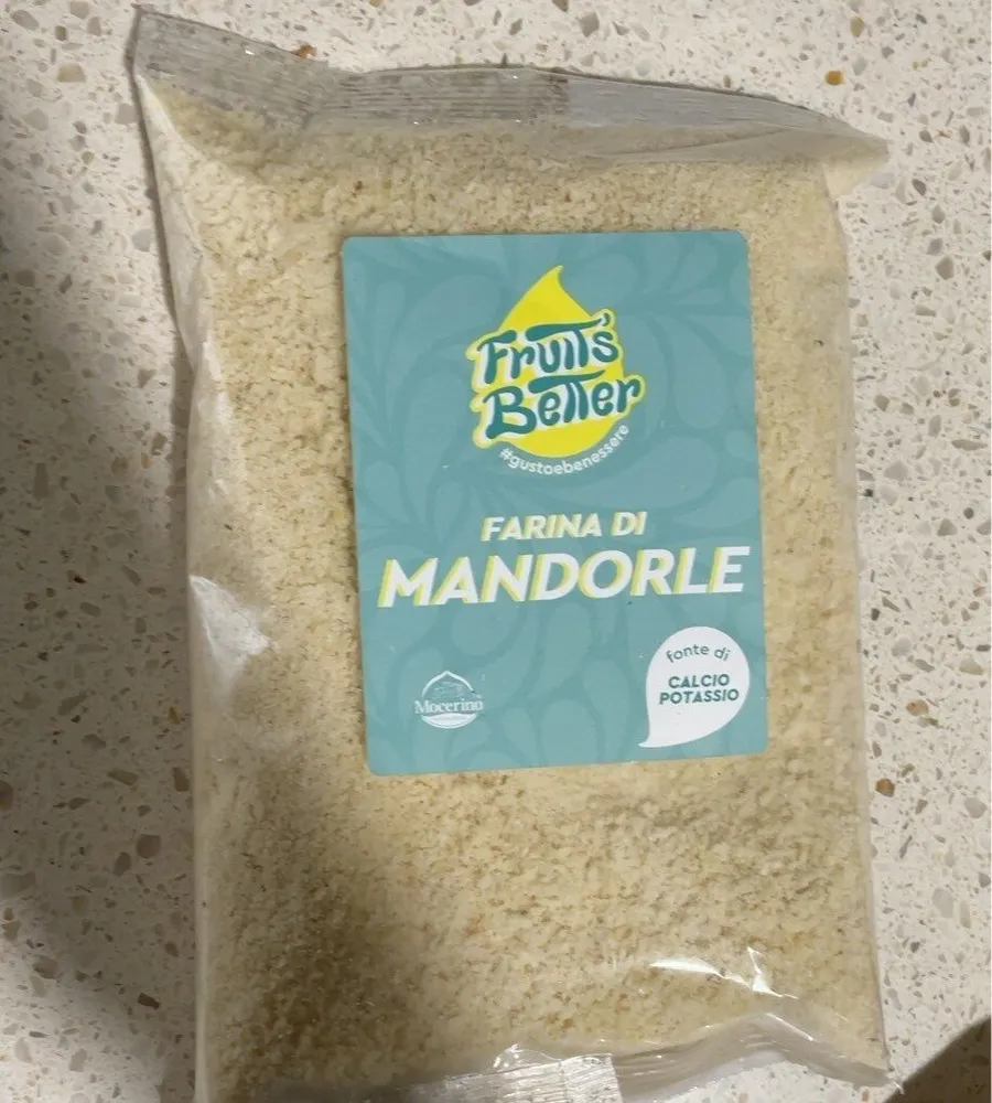 farina di mandorle