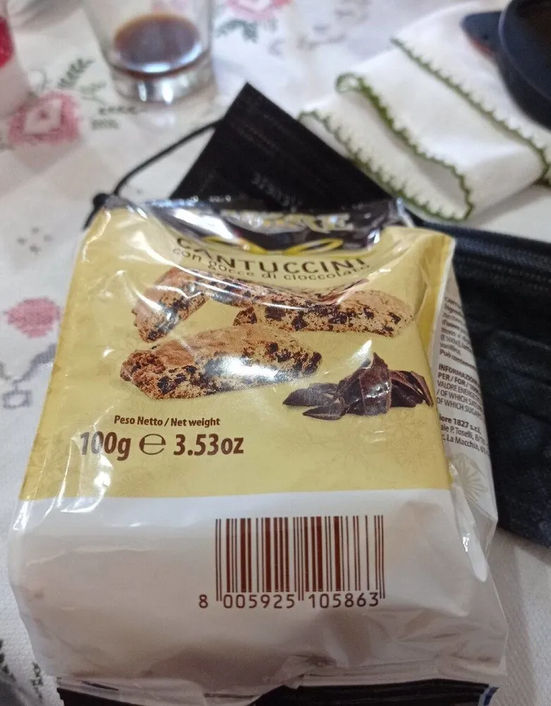 Cantuccini con gocce di cioccolato