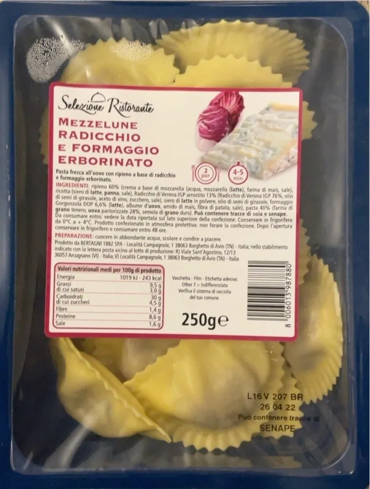 Mezzelune radicchio e formaggio erborinato