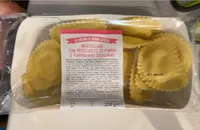 Mezzelune con prosciutto di parma e parmigiano reggiano
