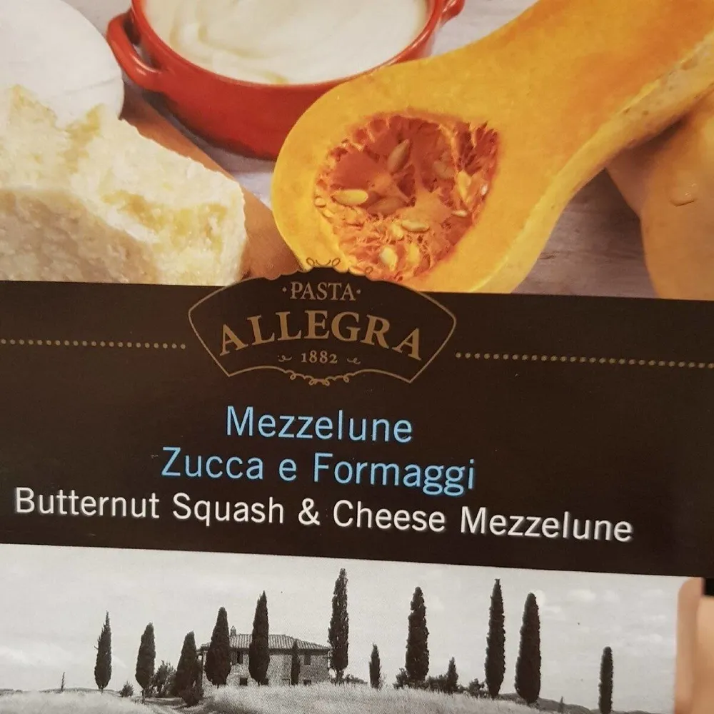 Mezzelune zucca e formaggi