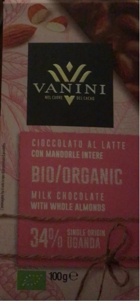 Cioccolato al latte con mandorle