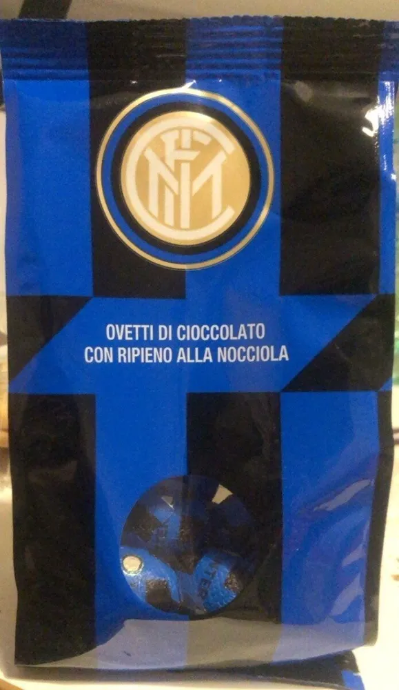 Ovetti di cioccolato con ripieno alla nocciola