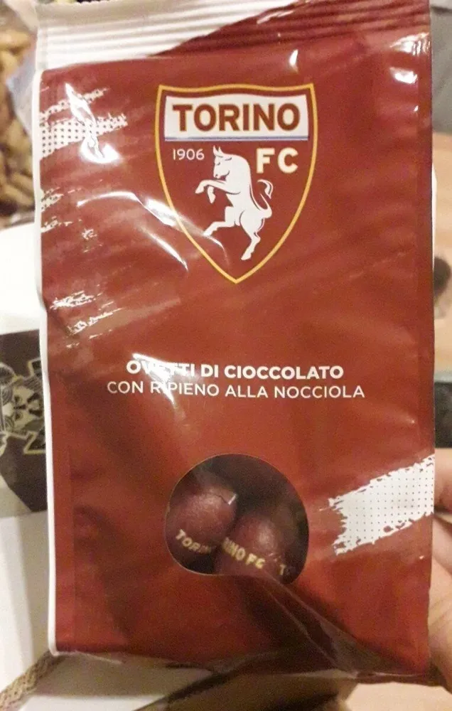 Ovetti di cioccolato con ripieno alla nocciola