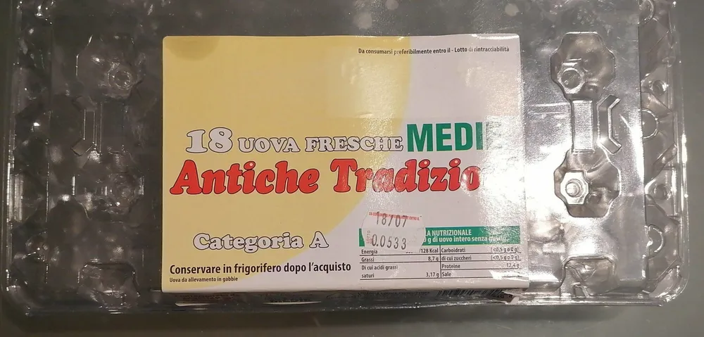18 uova fresche Medie