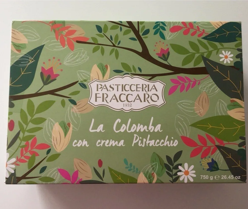 La colomba con crema al pistacchio