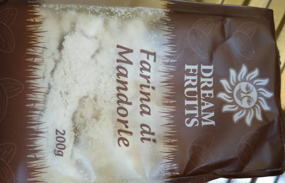 Farina di mandorle