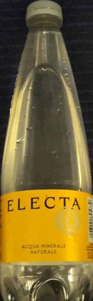Acqua minerale naturale