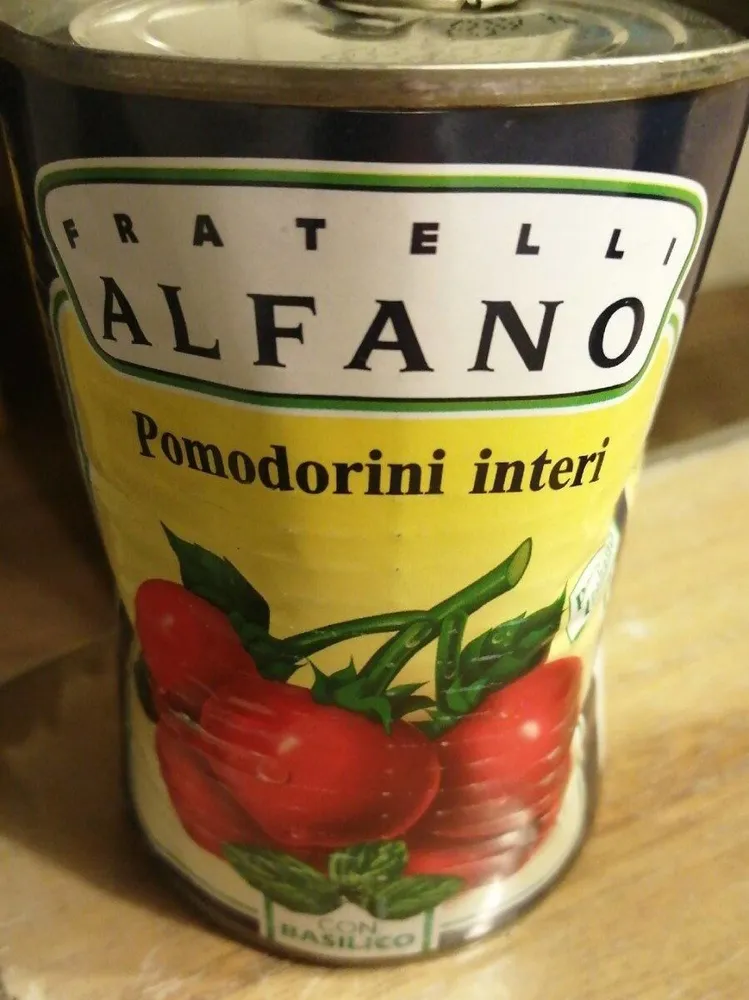 Pomodorini interi