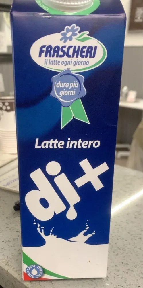 Latte intero di+