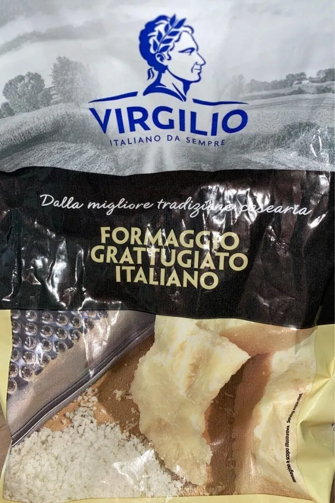 Formaggio gratugiato italiano