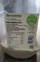 Farina di mandorle pelate