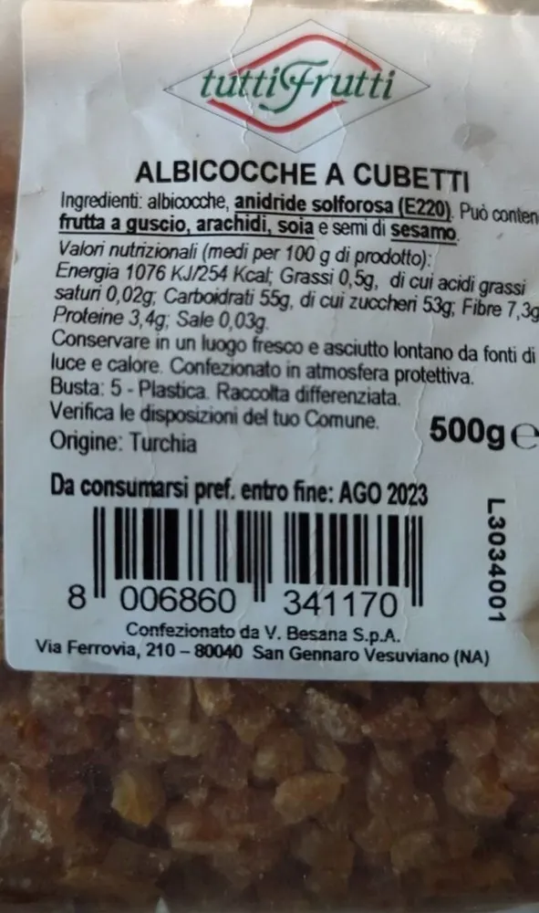 Albicocche a cubetti