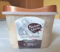 Gelato al caffè con grani di cioccolato al caffè