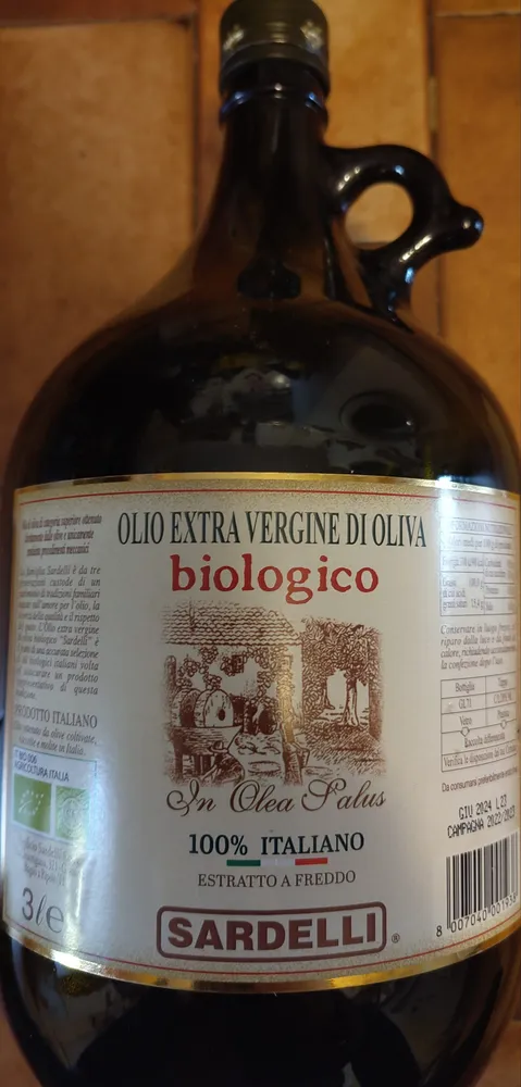 Olio extravergine di oliva biologico