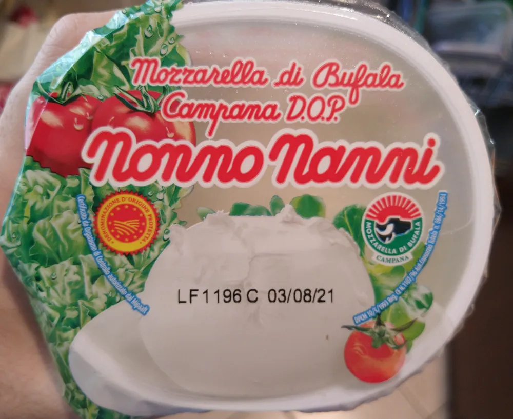 Mozzarella di bufala campana DOP