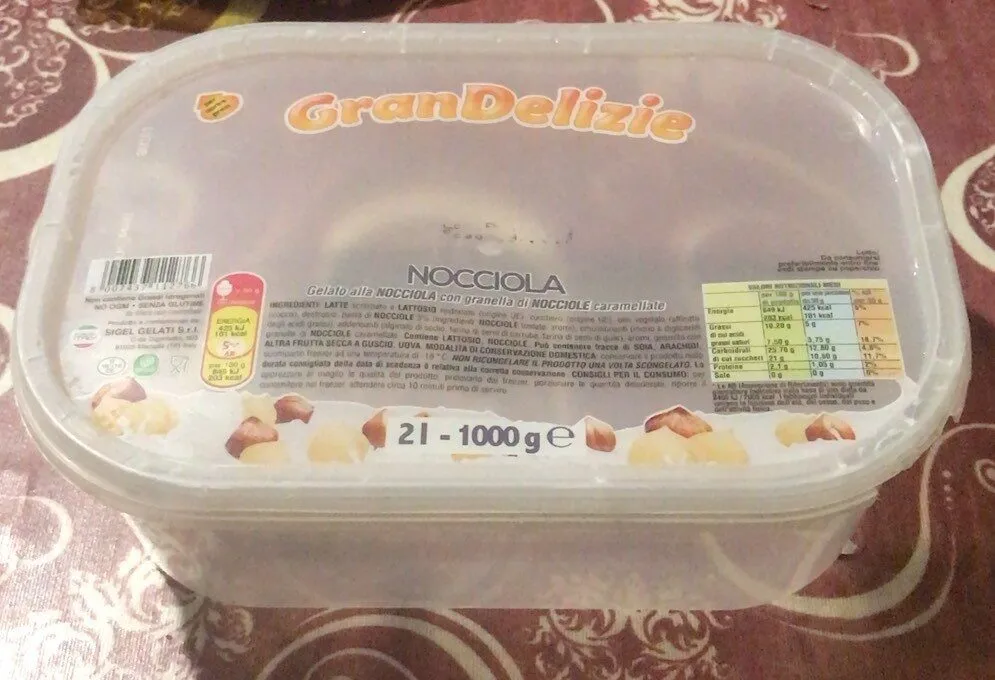 Gelato alla Nocciola con Granella di Nocciole Caramellate
