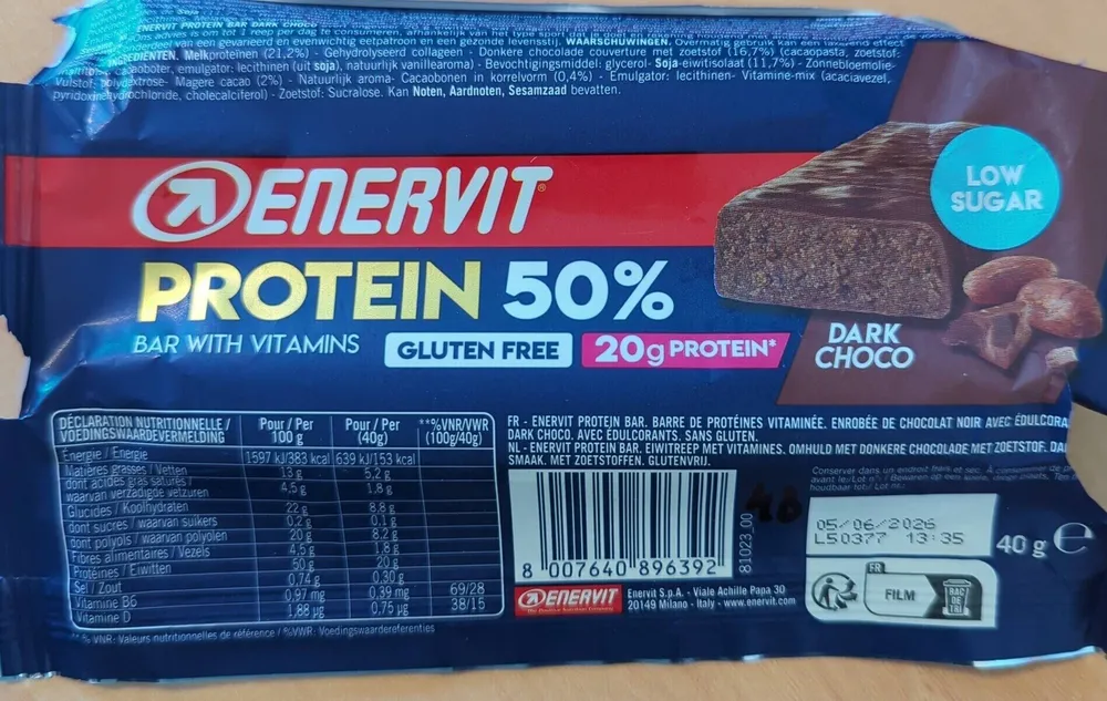 Protein 50% bar with vitamins