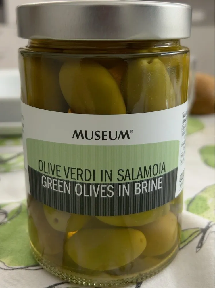 Olive verdi in salamoia