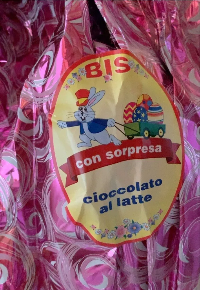Uovo di cioccolato al latte