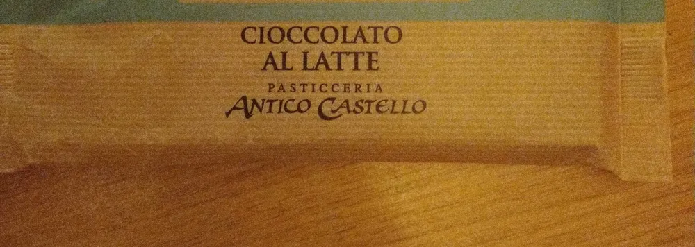 Cioccolato al latte senza zucchero