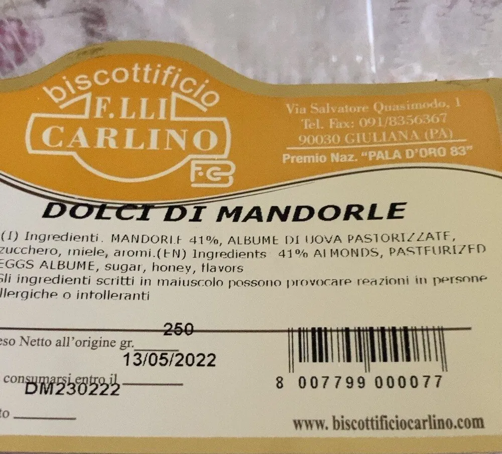 Dolci di mandorle