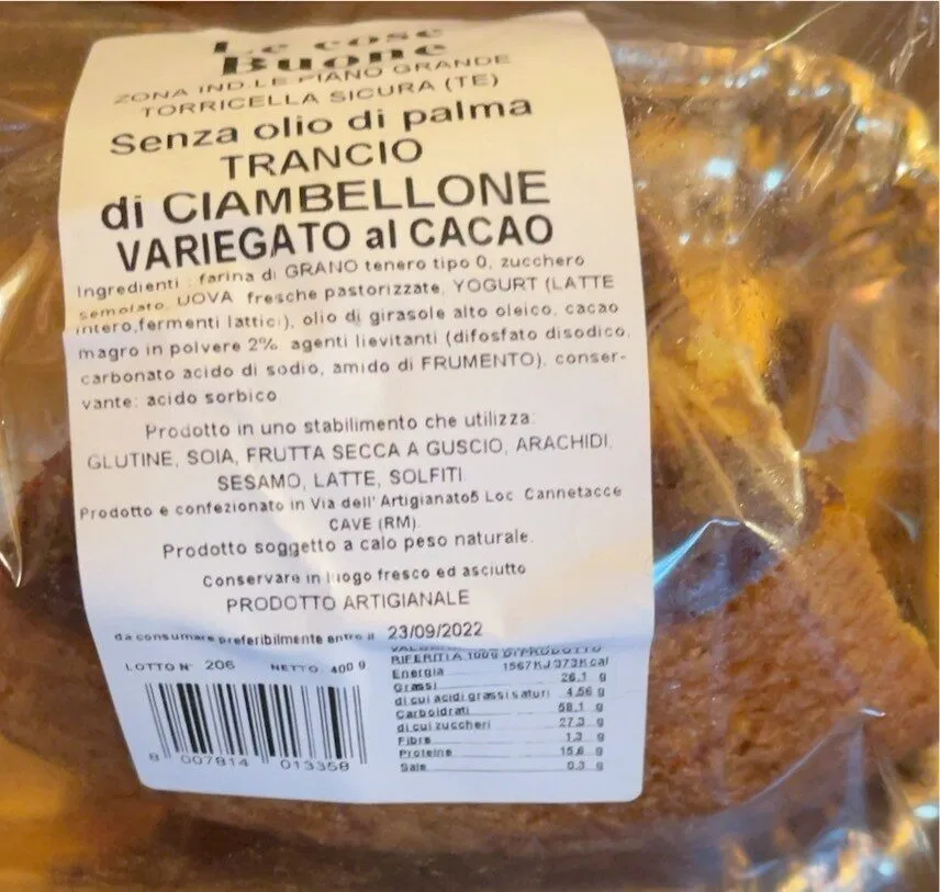 Trancio di ciambellone variegato al cacao