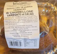 Trancio di ciambellone variegato al cacao