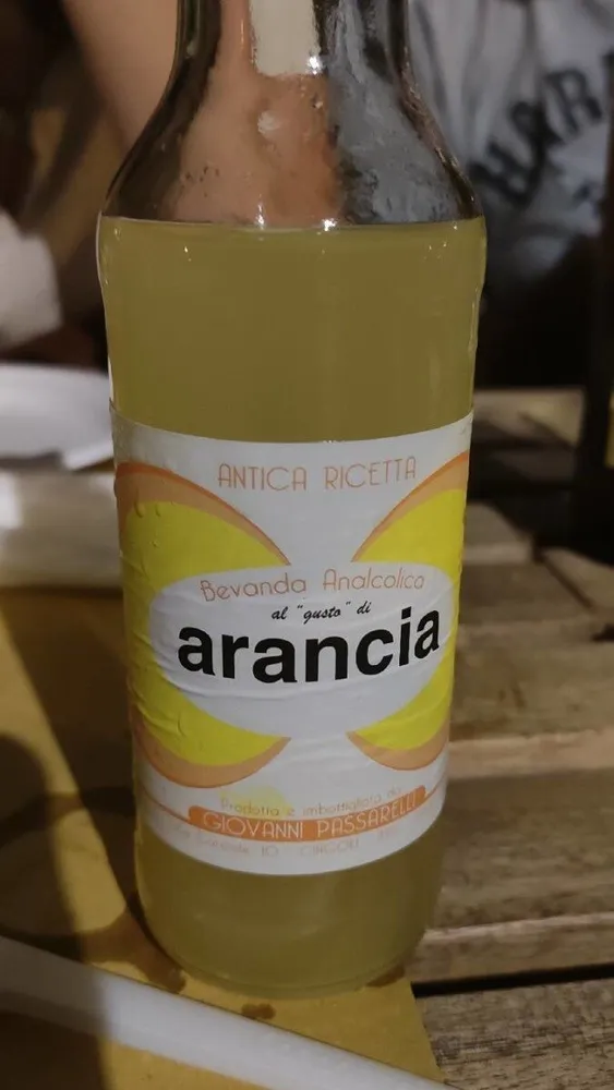 Bevanda analcolica al gusto di arancia