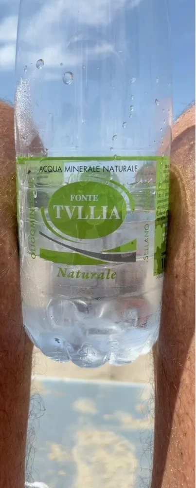 acqua minerale naturale