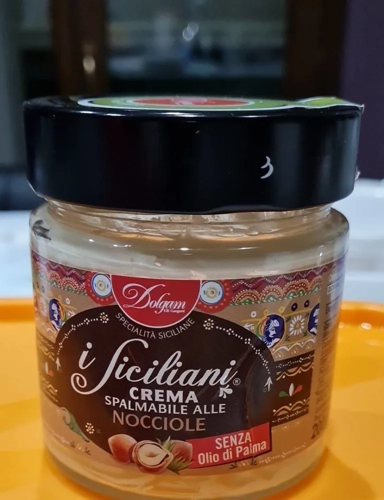 I siciliani crema spalmabile alle nocciole