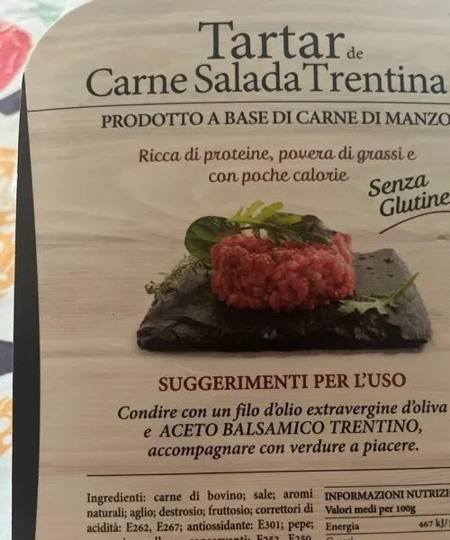 Tartar carne salata trentina