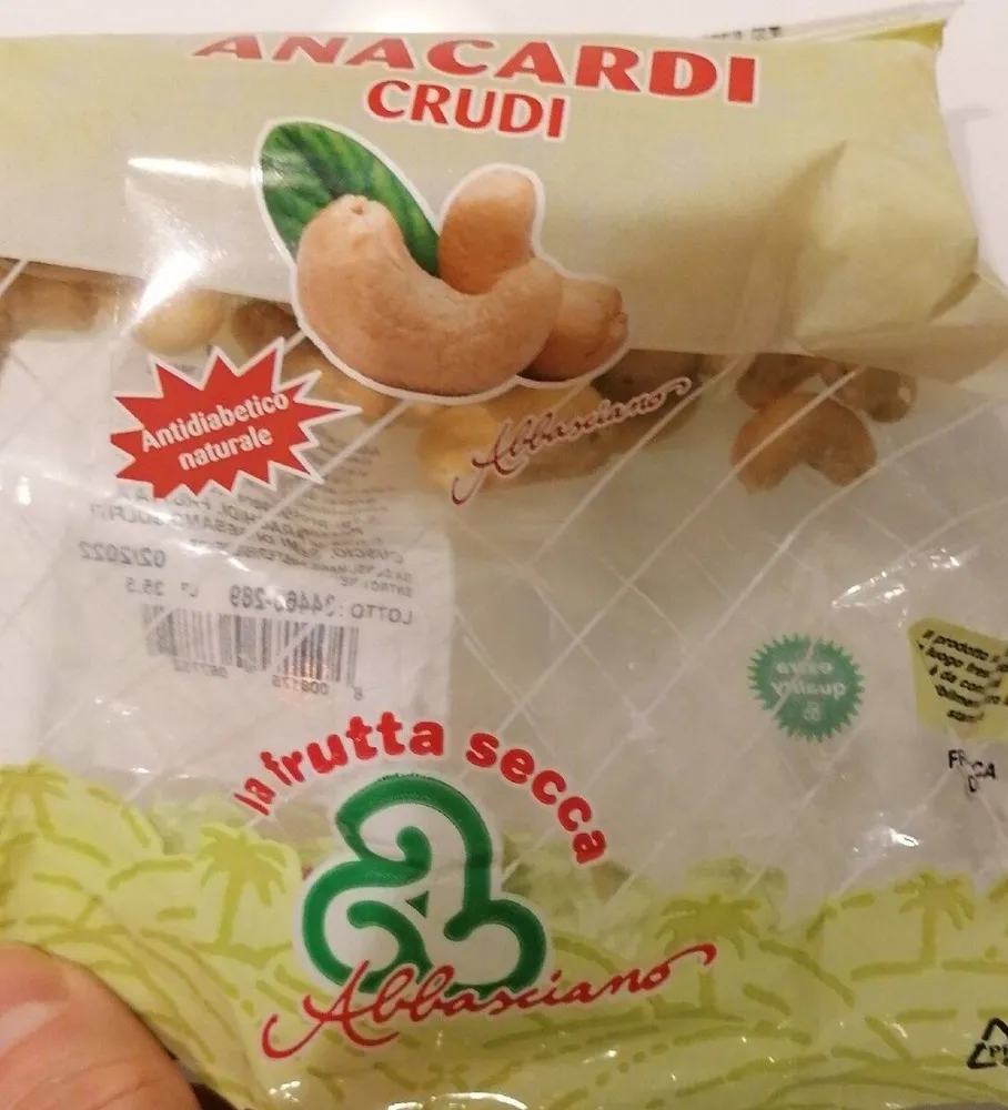 Anacardi crudi