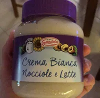 Crema bianca nocciola e latte