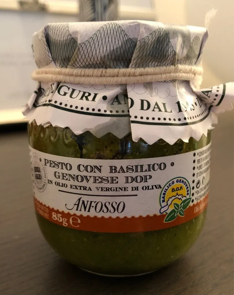 Pesto con basilico genovese dop