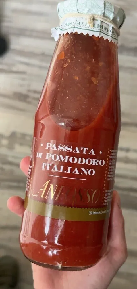 Passata di pomodoro italiano
