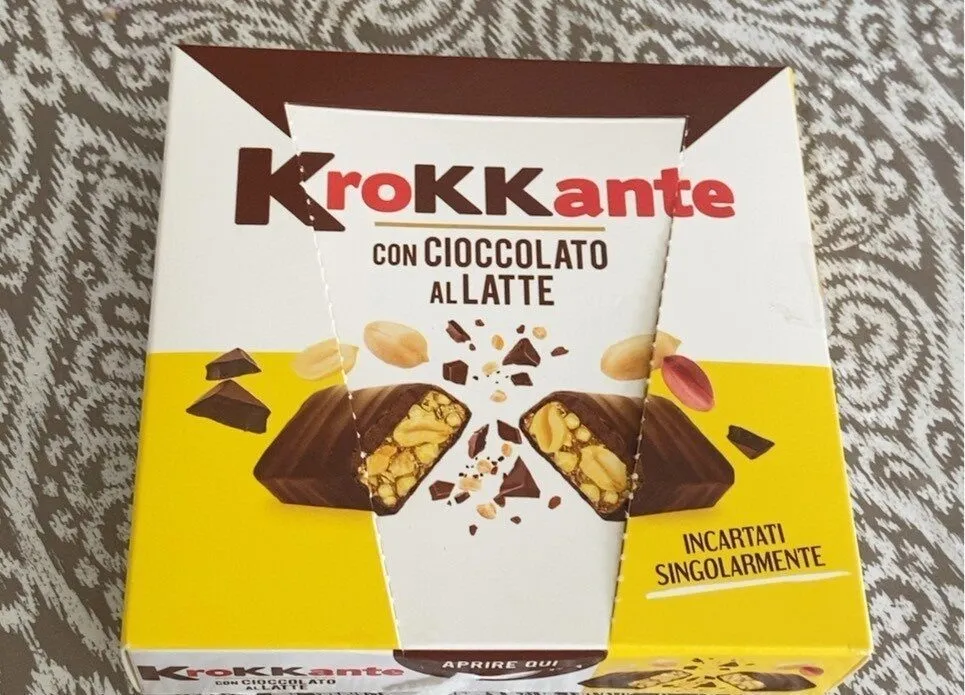 croccantini alle arachidi ricoperti di cioccolato al latte