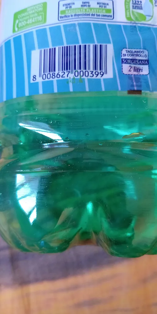 Acqua minerale