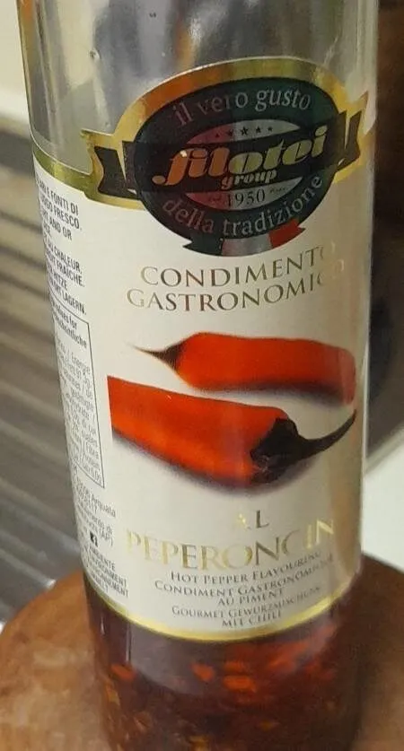 condimento gastronomico al peperoncino