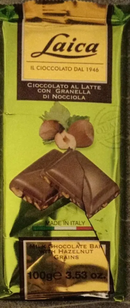 Cioccolato al latte con granella di nocciole