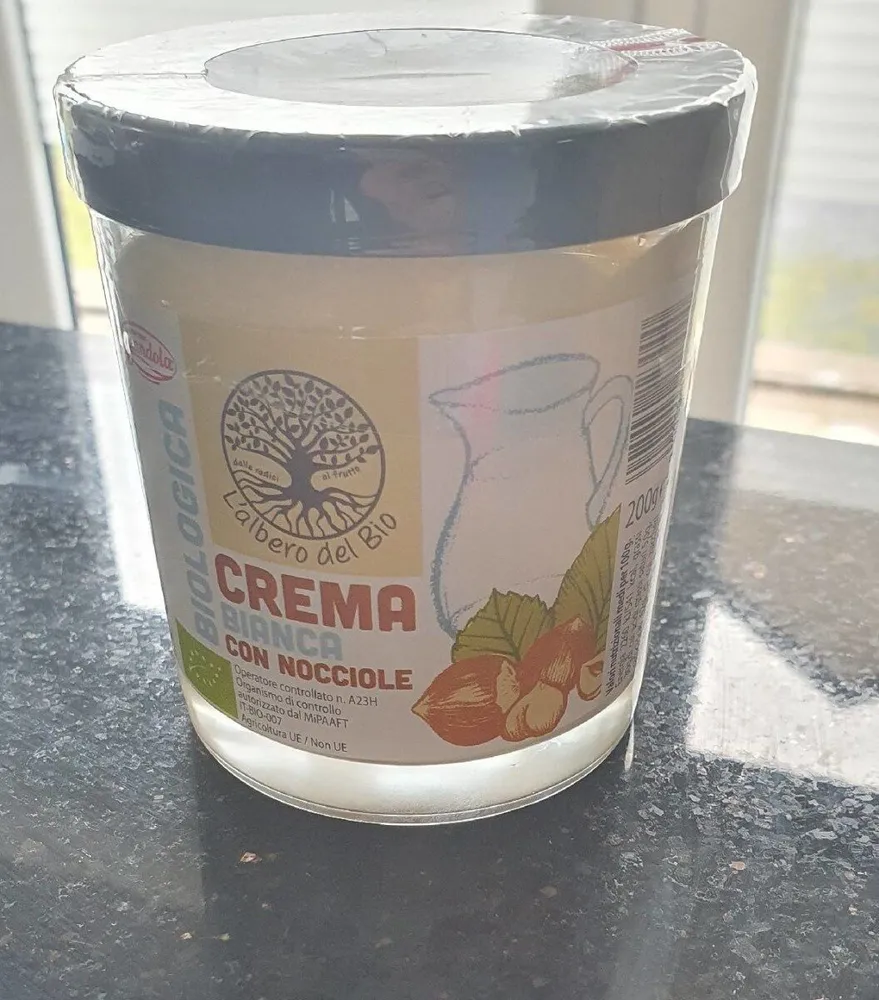 Crema bianca nocciole