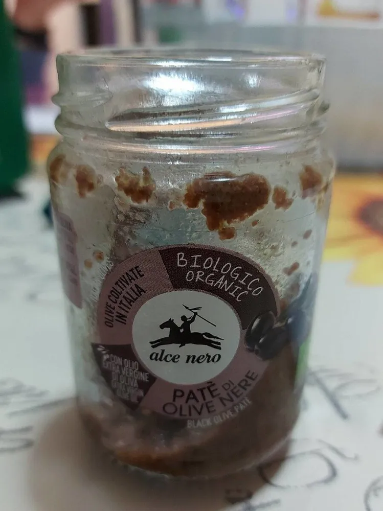 Paté di olive nere