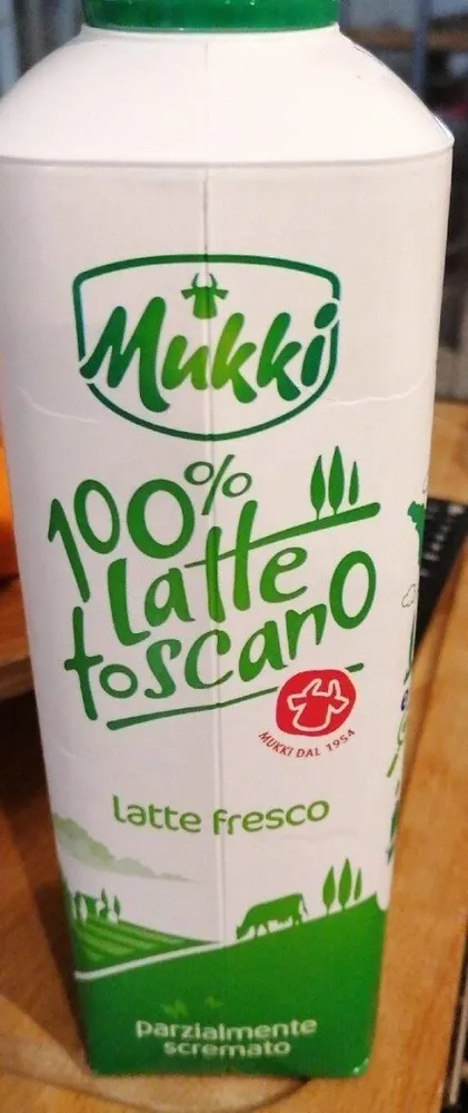 Latte fresco parzialmente scremato
