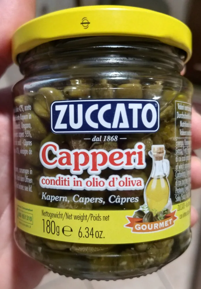 Capperi conditi in olio d'oliva