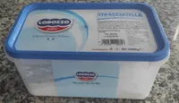 Gelato al gusto di panna con gocce di cioccolato
