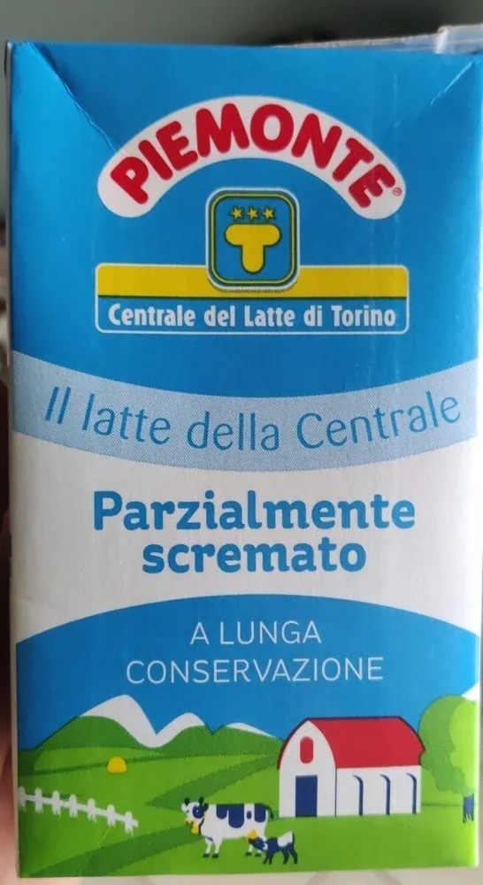 Latte parzialmente scremato