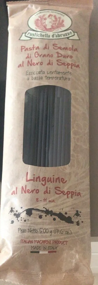Pasta di semola di grano duro al nero di seppia