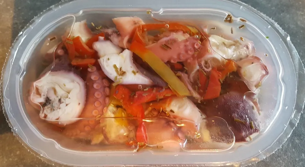 Salade de poulpes aux poivrons et au romarin