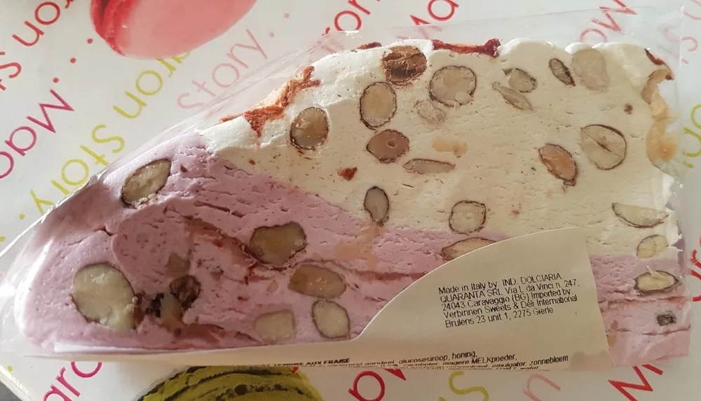 Nougat tendre aux fraises
